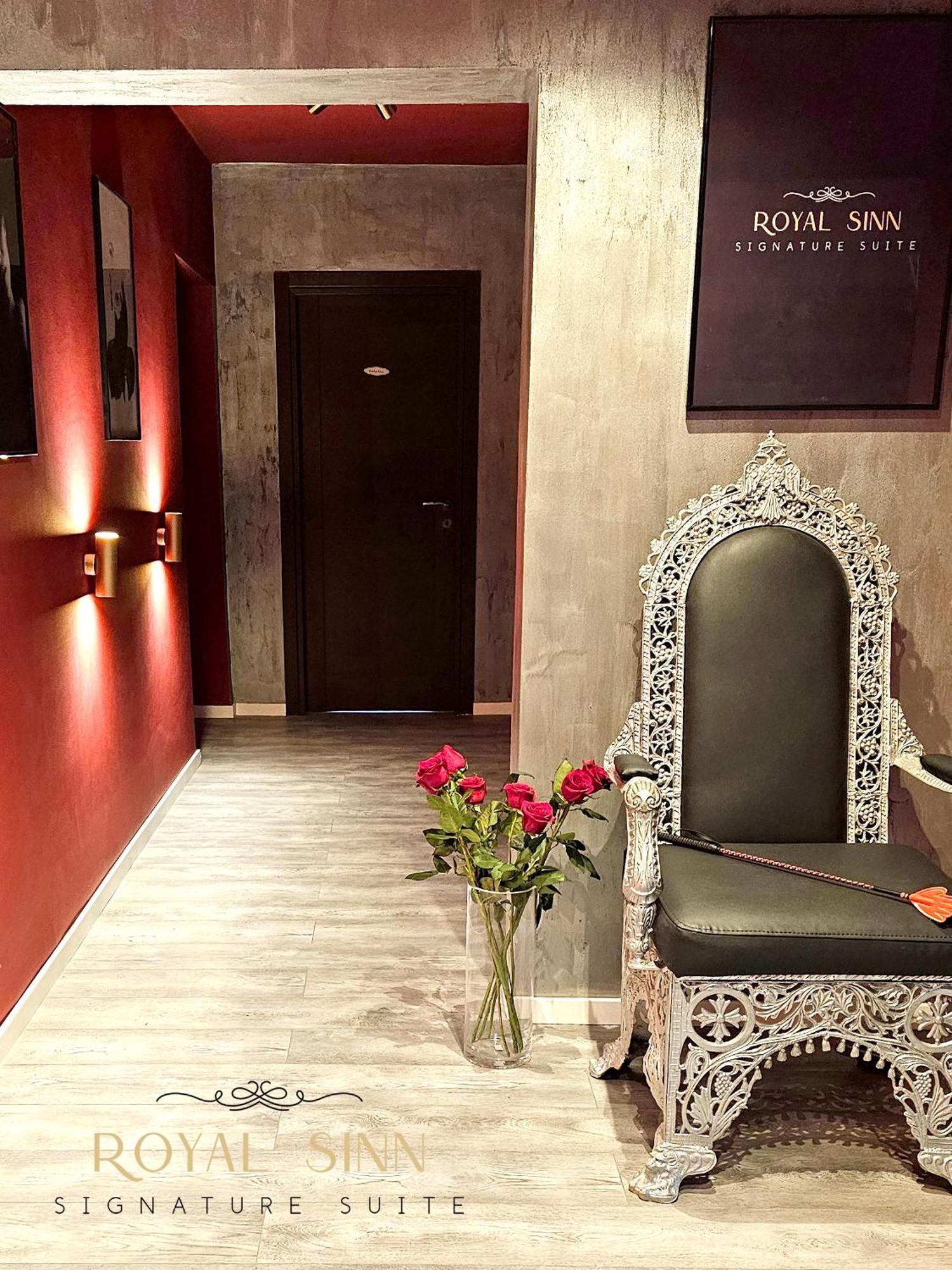 Royal Sinn Signature Suite Bucureşti Ngoại thất bức ảnh